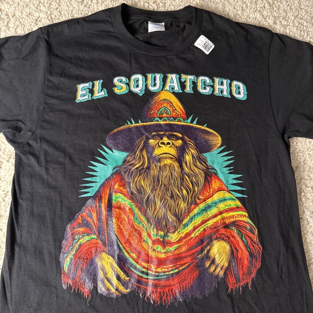 EL SQUATCHO Unisex Size Medium Black Short Sleeve Shirt‎ Sasquatch Sombrero